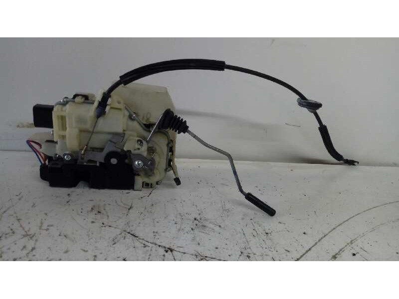 Recambio de cerradura puerta delantera derecha para volkswagen passat berlina (3b3) 1.9 tdi referencia OEM IAM 3B1837016CA  