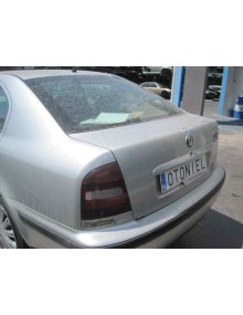 skoda octavia berlina (1u2) del año 2000