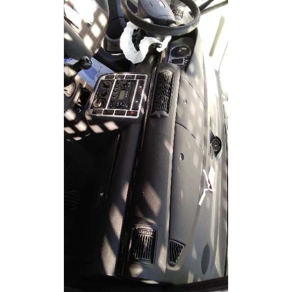 ford galaxy (vy) del año 2004