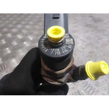 Recambio de inyector para bmw serie 1 berlina (e81/e87) 116d referencia OEM IAM 779844604  