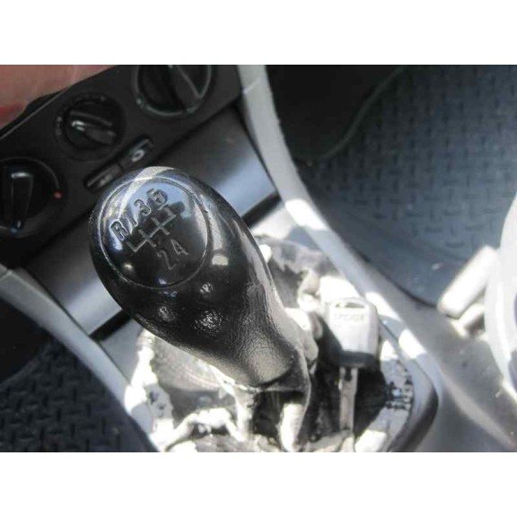 skoda octavia berlina (1u2) del año 2000