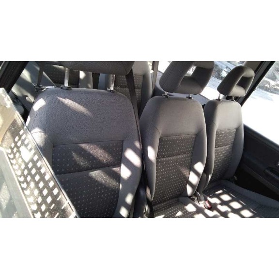 ford galaxy (vy) del año 2004