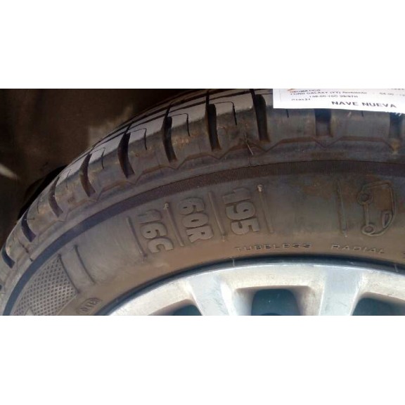 ford galaxy (vy) del año 2004