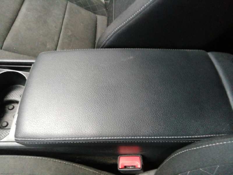 Recambio de apoyabrazos central para skoda superb (3v3) active referencia OEM IAM   