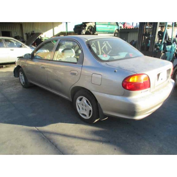 kia sephia ll del año 2000