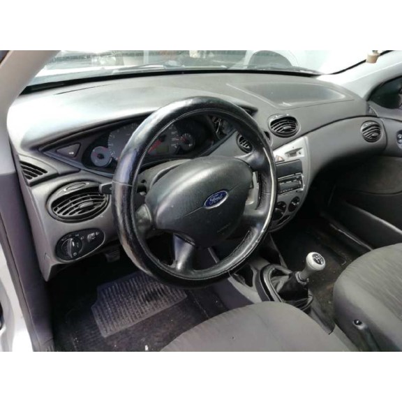 ford focus berlina (cak) del año 2004