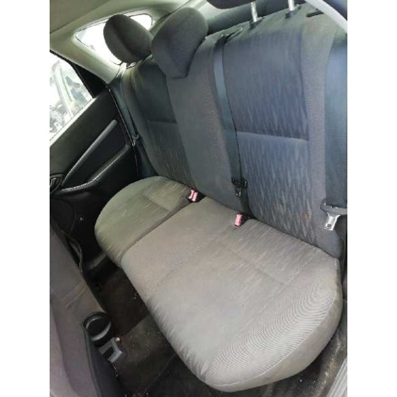 ford focus berlina (cak) del año 2004