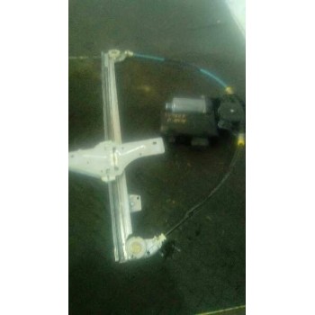 ELEVALUNAS DELANTERO DERECHO 5P 16 PINS