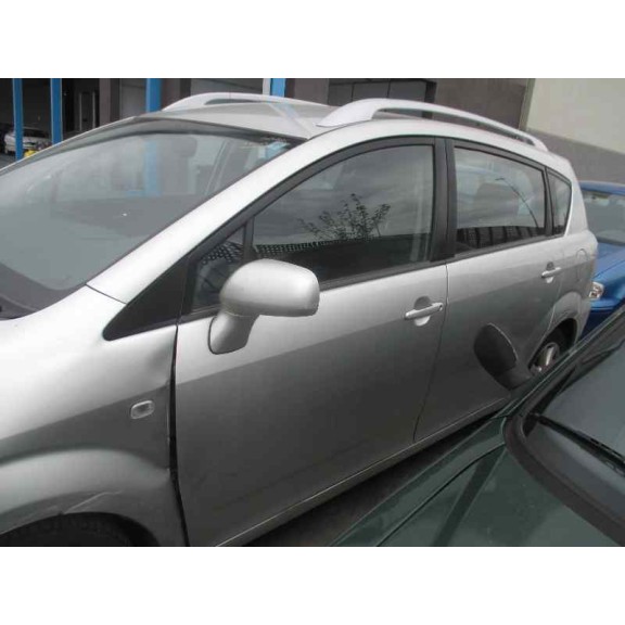toyota corolla verso (r1) del año 2006