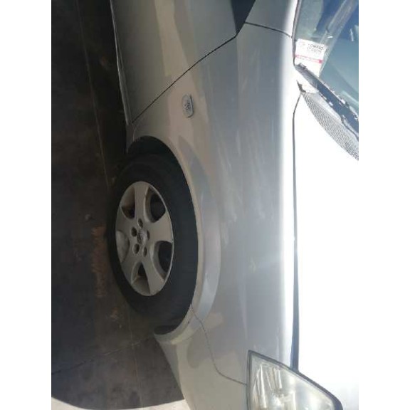 nissan primera berlina (p12) del año 2004