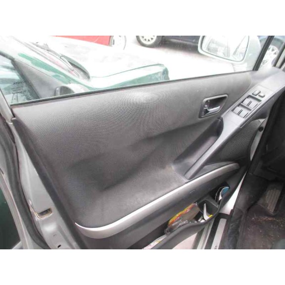toyota corolla verso (r1) del año 2006