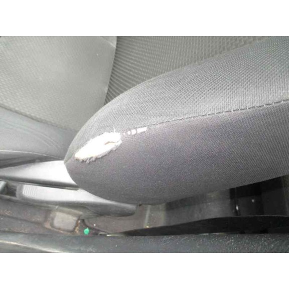 toyota corolla verso (r1) del año 2006