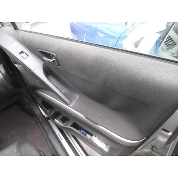 toyota corolla verso (r1) del año 2006