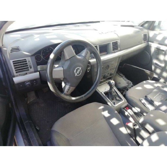 opel vectra c berlina del año 2004