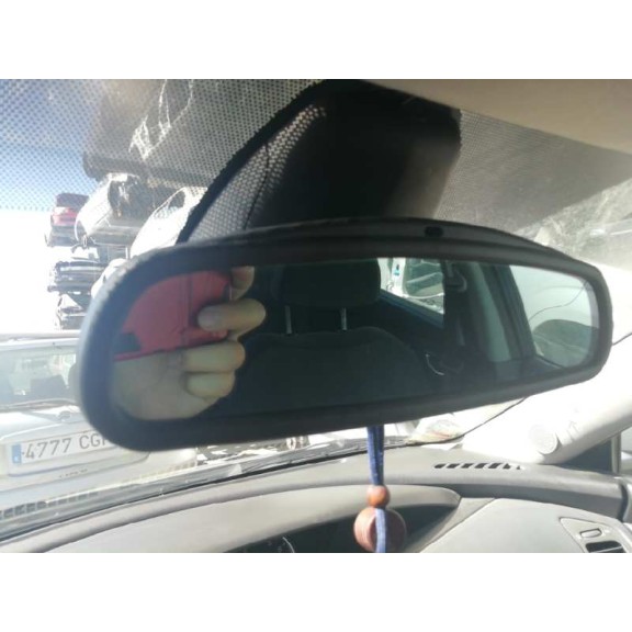 nissan primera berlina (p12) del año 2004