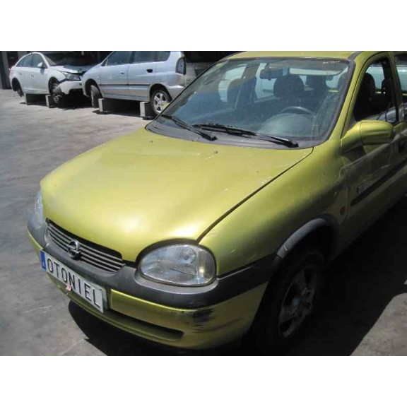 opel corsa b del año 2000