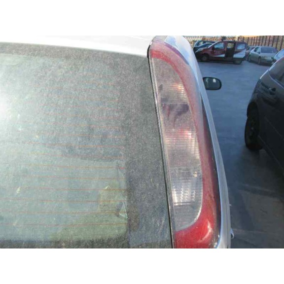 opel corsa c del año 2002