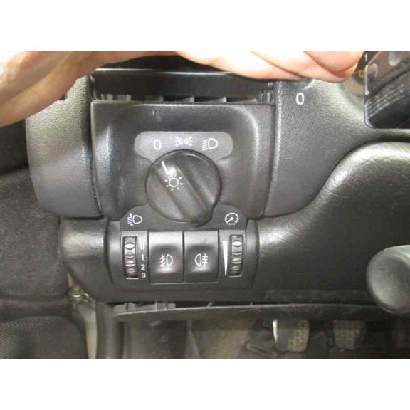 opel vectra b berlina del año 2000