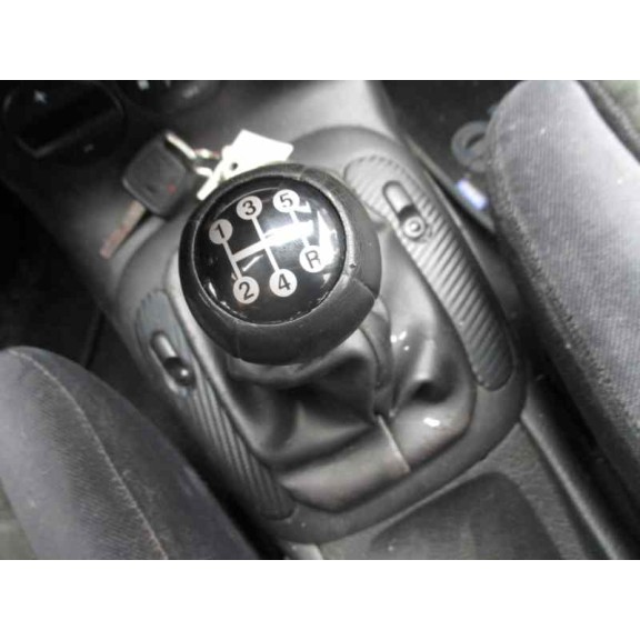 opel vectra b berlina del año 2000