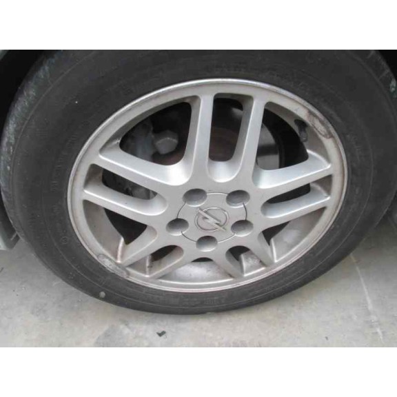 opel vectra b berlina del año 2000