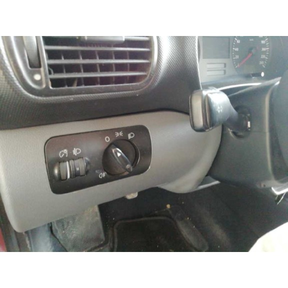 seat leon (1m1) del año 2001