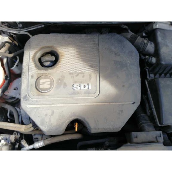 seat ibiza (6l1) del año 2003