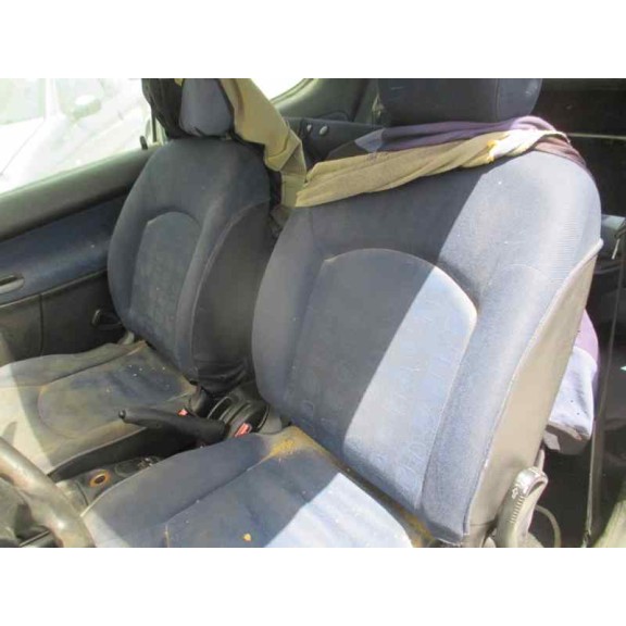 peugeot 206 berlina del año 2002