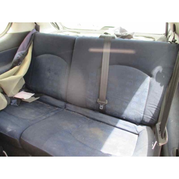 peugeot 206 berlina del año 2002