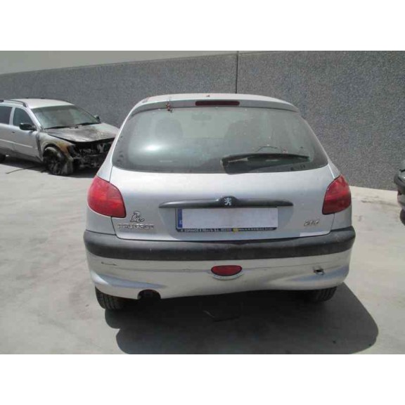 peugeot 206 berlina del año 2002