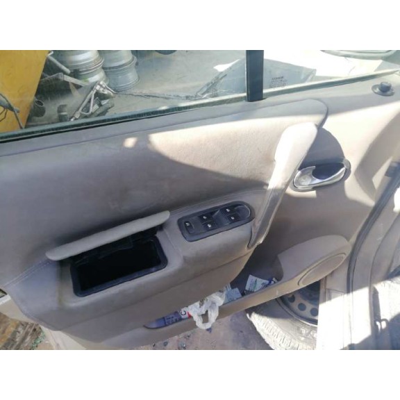 renault scenic ii del año 2006