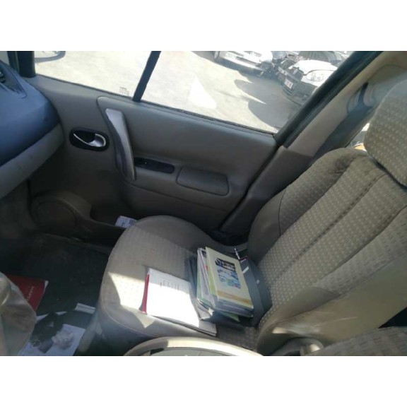 renault scenic ii del año 2006