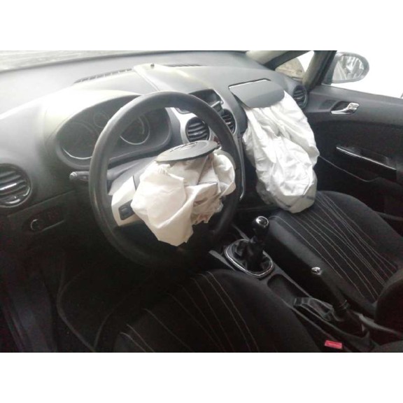 opel corsa d del año 2010