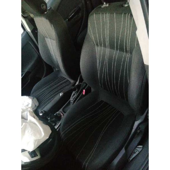 opel corsa d del año 2010