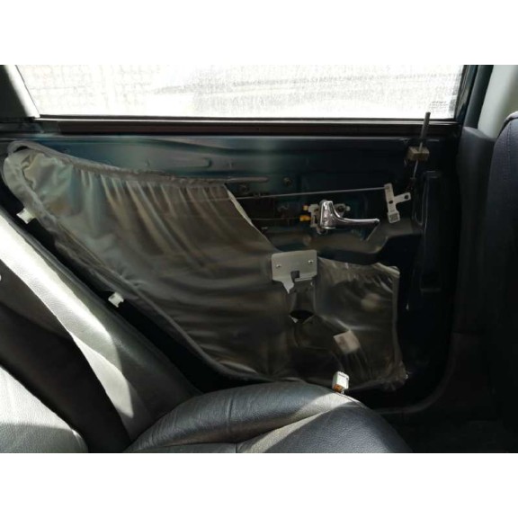 volvo v40 familiar del año 2002