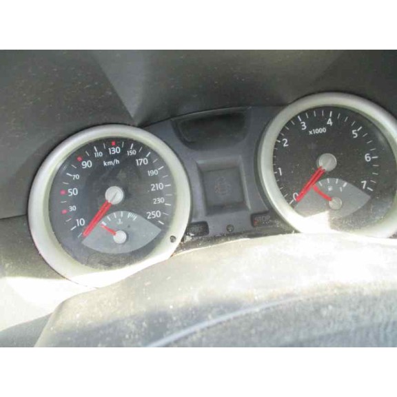 renault megane ii classic berlina del año 2004