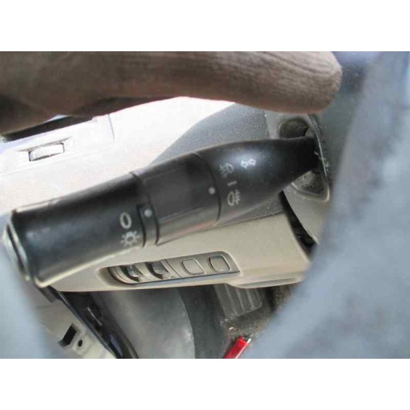 renault megane ii classic berlina del año 2004