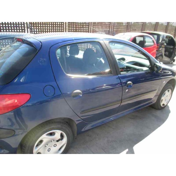 peugeot 206 berlina del año 2001