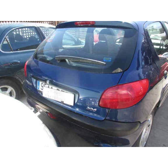 peugeot 206 berlina del año 2001