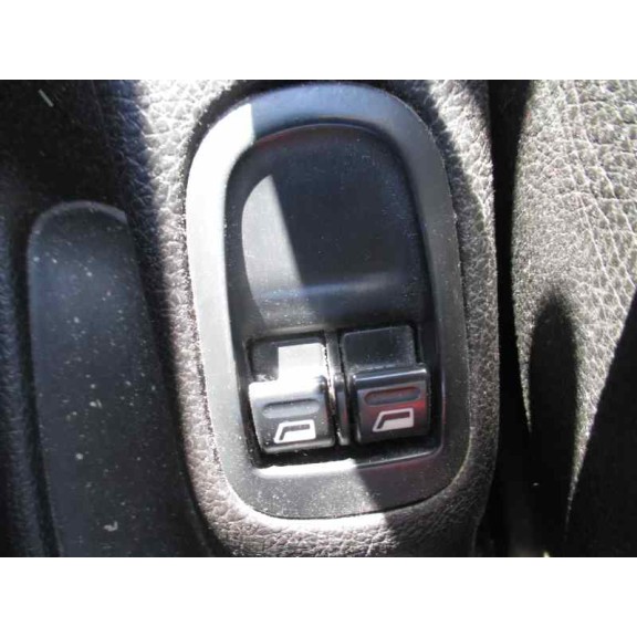 peugeot 206 berlina del año 2001