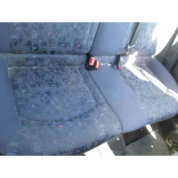 peugeot 206 berlina del año 2001