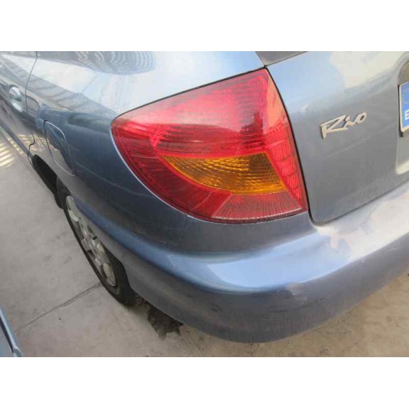 kia rio del año 2000