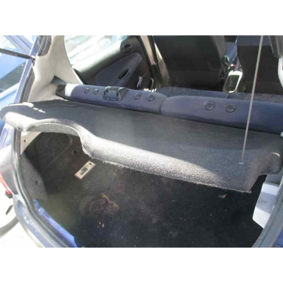 peugeot 206 berlina del año 2001