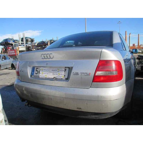 audi a4 berlina (b5) del año 2000