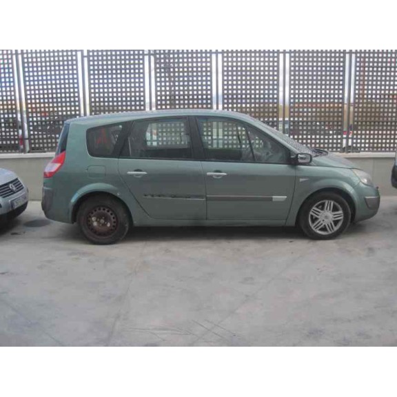 renault grand scenic del año 2004