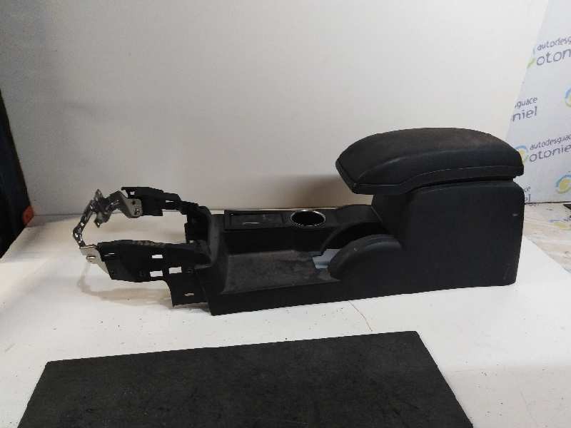 Recambio de apoyabrazos central para ford mondeo berlina (ge) ambiente (06.2003) (d) referencia OEM IAM   