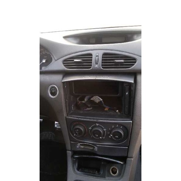 renault laguna ii (bg0) del año 2001