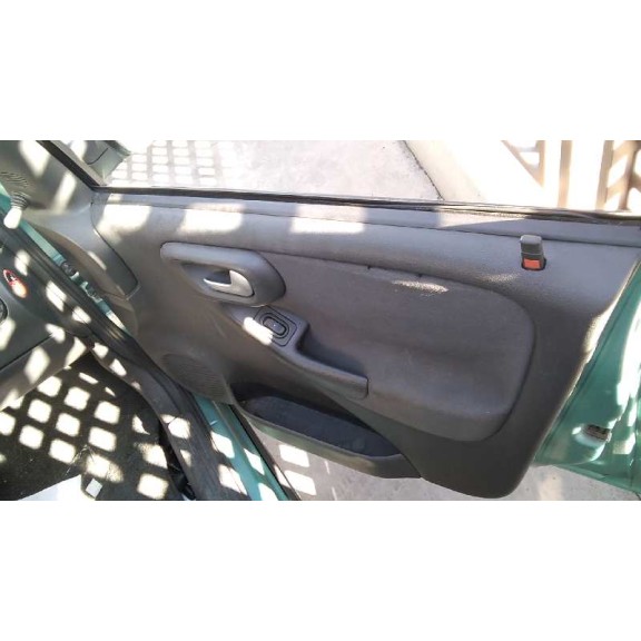 opel corsa c del año 2003