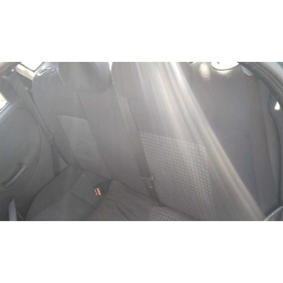 opel corsa c del año 2003