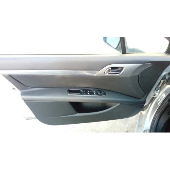 peugeot 407 del año 2006