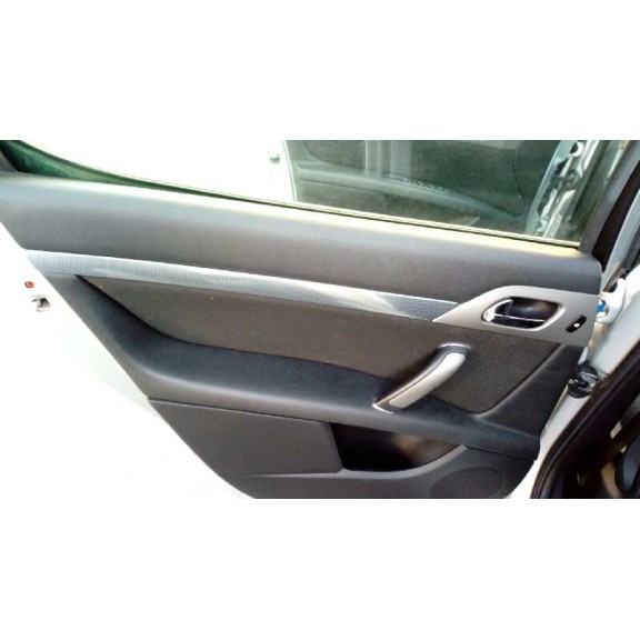 peugeot 407 del año 2006